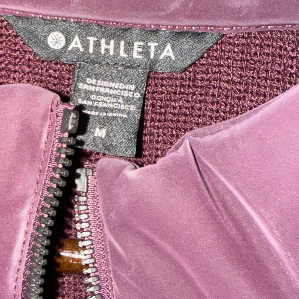 Athleta Hanover Hybrid Vest Sz M - Picture 5 of 8